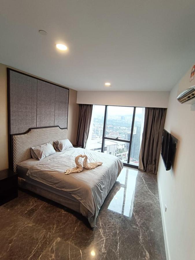 Platinum Suite 2 New Kl Cbd New Luxury Condo With Best Infinity View To Klcc Twin Towers Pool Kuala Lumpur Bagian luar foto