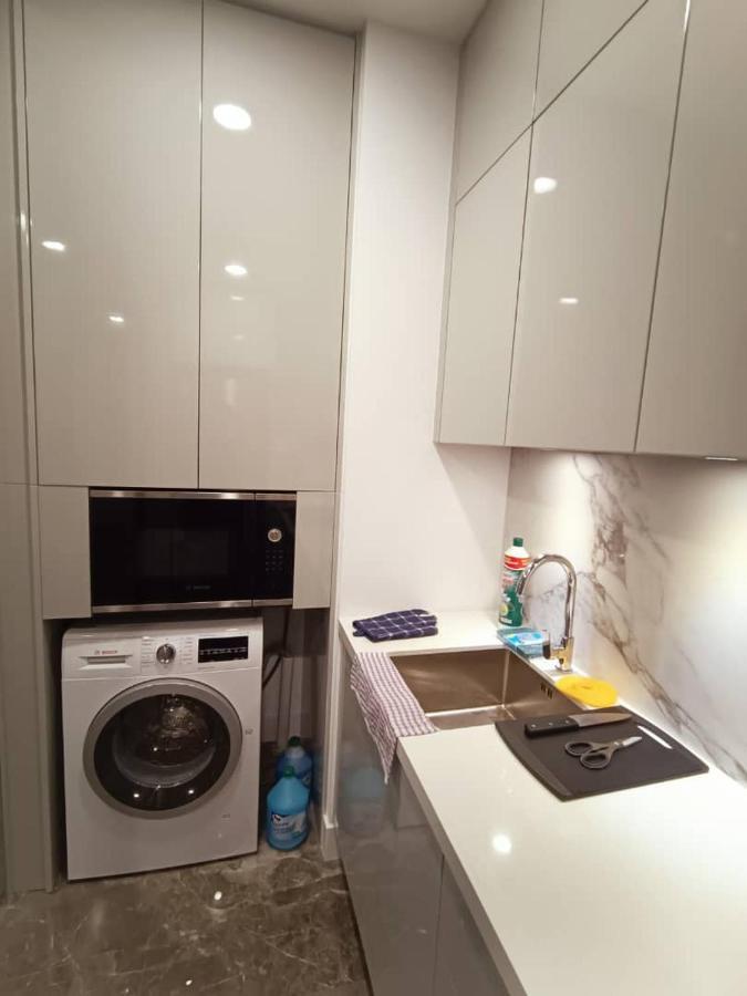 Platinum Suite 2 New Kl Cbd New Luxury Condo With Best Infinity View To Klcc Twin Towers Pool Kuala Lumpur Bagian luar foto