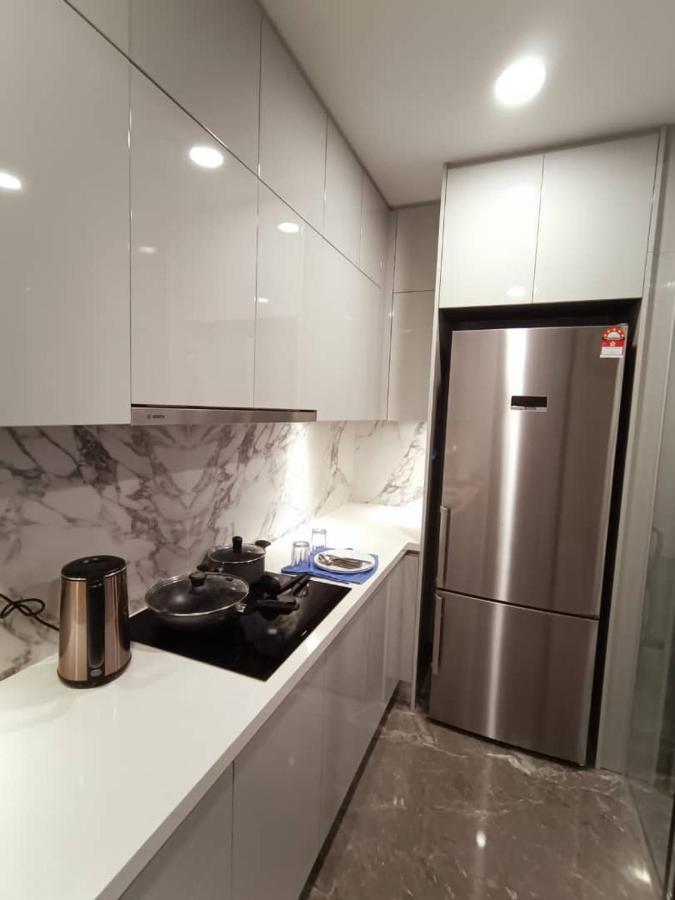 Platinum Suite 2 New Kl Cbd New Luxury Condo With Best Infinity View To Klcc Twin Towers Pool Kuala Lumpur Bagian luar foto